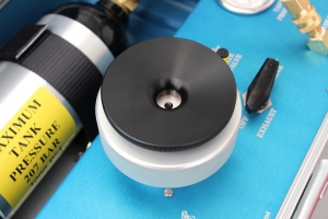 locked compression chamber