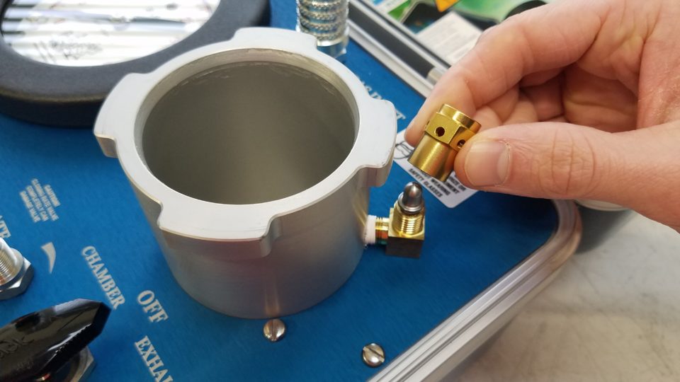 Unscrew and remove the Safety Valve cap